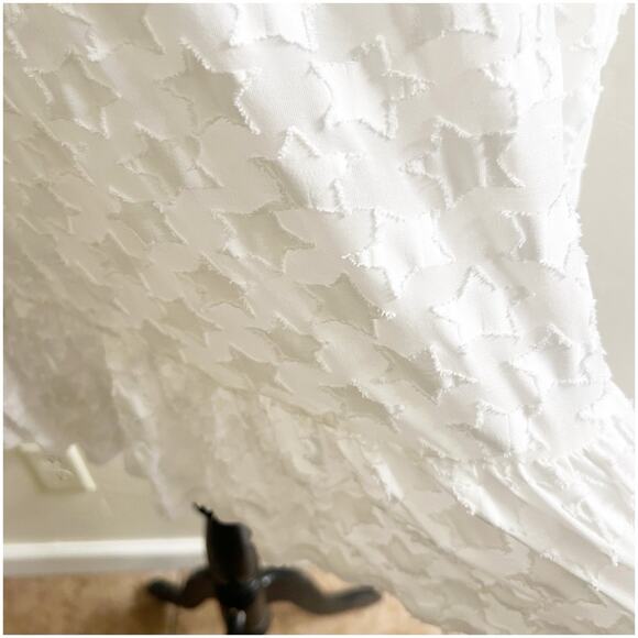 Lane Bryant Textured Peplum Stars Blouse Size 14/16 White V-Neck Button Playful - Picture 10 of 12